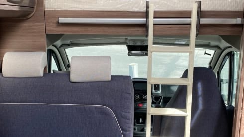 Johnny Bravo – 6p Knaus alcove from 2021