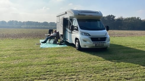 Ons huisje op wielen – 5p Benimar semi-integrated from 2019