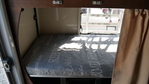 Eura Mobil Forster 6 sleeping 6 seats
