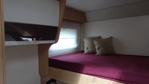 Max – Travel pleasure and freedom rent: mobile home for 5 people