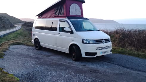 Vdub  – 4 berth Volkswagon LWB 140 