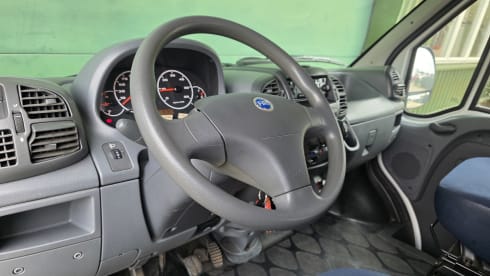 6p Dethleffs alcove uit 2006