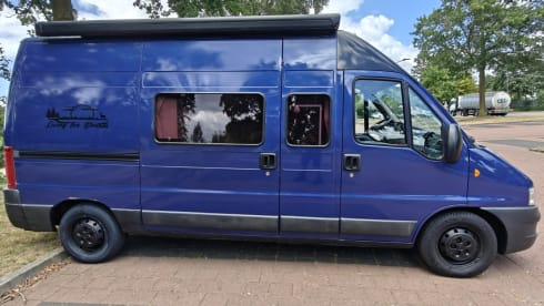 Lotta – 2-seater Fiat bus from 2002