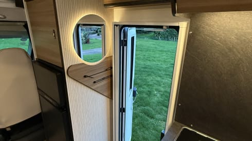 Queen K – 6p Rimor alcove from 2026