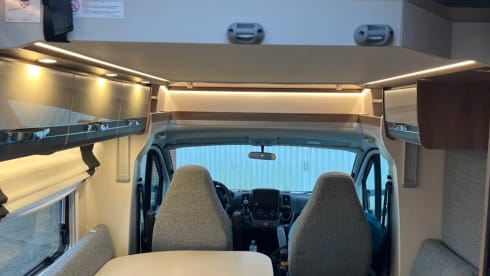Trend Nomad – Go explore, luxe camper (2022) vol opties en complete inventaris