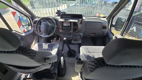 'The Nugget' – 4p Ford bus uit 2003