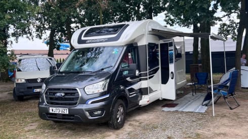 John – Swift Voyager 564A High-end motorhome designed for up to four people