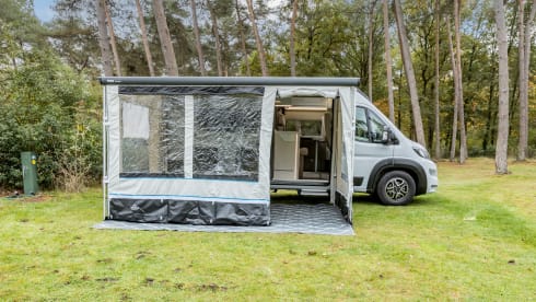 4p Karmann bus from 2024