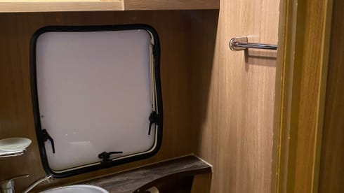 Havana – 6 birth Motorhome Fully INSURED and Equipped + breakdown cover