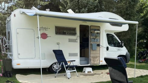 Gezellige gezinscampert – 4p Mobilvetta alcove uit 2007