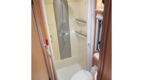 Cristall – The pinnacle of freedom: spacious alcove motorhome