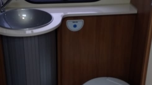 Rimor Laju – Spacious and new family camper for max. 6 people