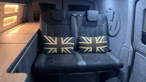 Loretto – 4 berth Volkswagen campervan from 2020