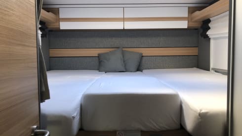 Fully furnished 4p Dethleffs semi-integrated from 2021