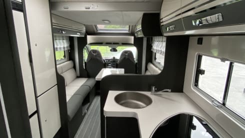 Beautiful new Camper from 2024 Still available from 24/7 to 3/8