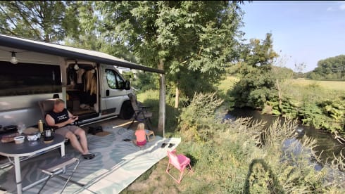 Camperbusy  – Beautiful self-built Fiat Ducato van from 2016, 5 seats with seatbelts 