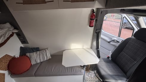 2-person Mercedes-Benz bus from 2015