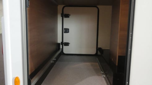 Burstner Fiat Ducato – Luxury camper with many amenities, super complete