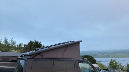Black Beauty – Luxury auto 4 berth Volkswagen T6.1 campervan