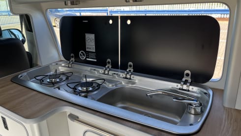 Pixie – 4 berth Volkswagen campervan from 2016