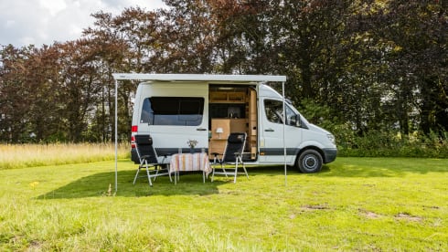 Bus de la Ville – 2p Mercedes campervan 