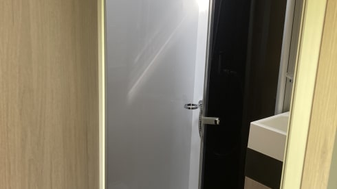 Ideale familiecamper! – Neat 7p Challenger alcove from 2021