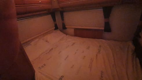 Mabel – 6 Berth Mercedes Auto-Trail 