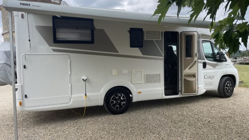 Mc Louis Carat – McLouis Carat 5pers. Semi-integrated from 2020