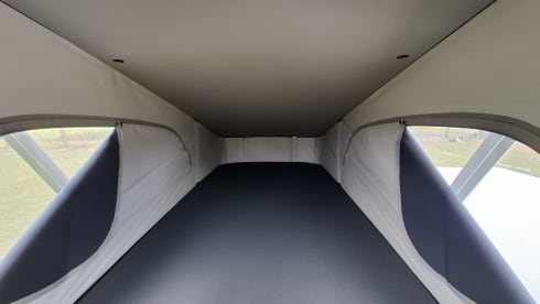 Wanderlust – 4p Volkswagen bus from 2025
