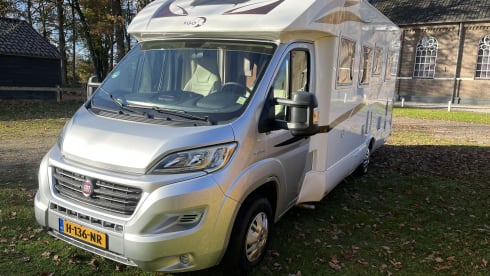 Nova – Nova - Luxury Camper - Spacious inside, compact outside!