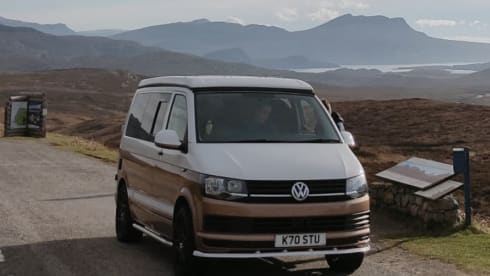 Volkswagen Campervan - 4 Berth