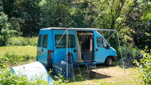 3p Peugeot bus from 2001