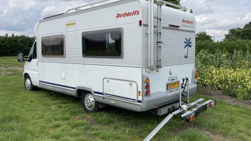 Comfortable 4p Dethleffs camper - 2001