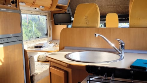 CI-TRULLO – 7-seater camper for families or groups