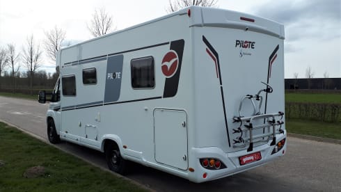 4p Pilote P 746 sensation Semi-Integral from 2020