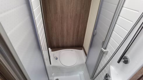 Burt – Off-grid nomad adventure 2016 