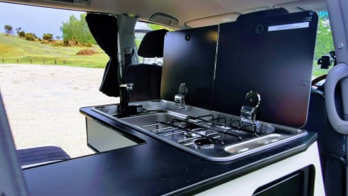 A Beautiful Escape – Luxury Automatic Toyota 4 berth, 5 seat, insurance included