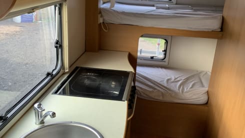 Martha – Fantastic 6 Berth Motorhome
