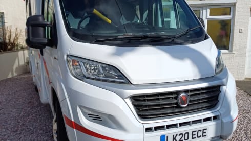 Charlie – 2 berth Sunlight semi-integrated from 2020