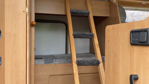 Elenor – Elenor, Ducato Clipper, 6 berth 6 belt on a normal car licence