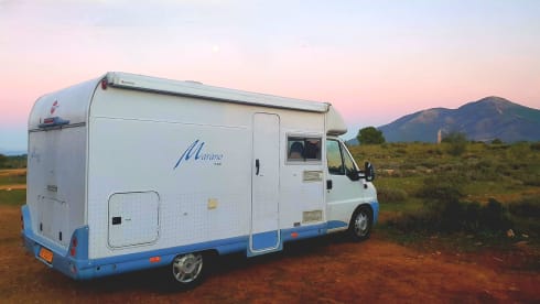 Compact Family Camper. Off grid. Optional baby bed and bicycle carrier.