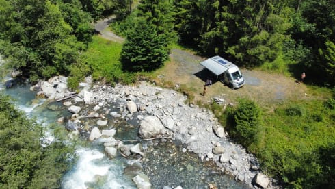 Igor – Tough Luxury Pössl/Clever campervan 2+1p Off-grid