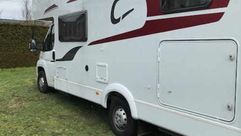 corado – With the family on a camper trip in this spacious Fiat