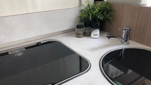 Evert – Carado I338 (Capron Hymer Group)
