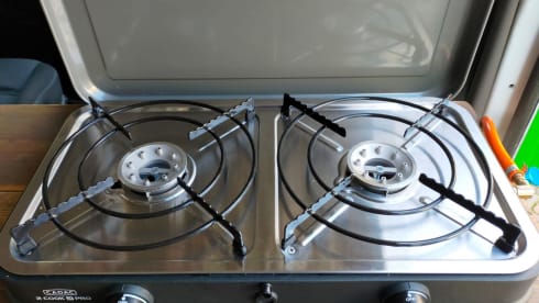 Kermit – On an adventure with our fantastic Kermit the bus camper!