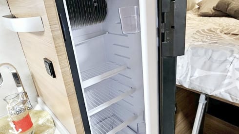 Tortuga  – Luxurious 4 sit Camper FULLY EQUIPPED Solar Generator 4000w