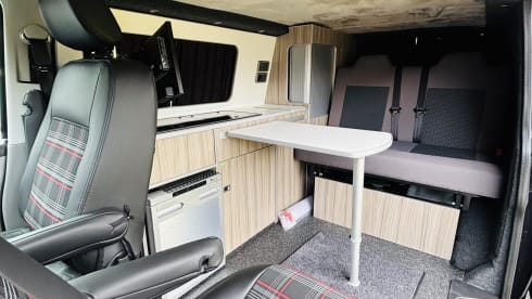 JETT  – VW T6.1 Highline Top Spec with California bed - INSURANCE INCLUDED