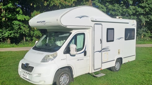 Panoramic – Gorgeous 2/3/4 Berth motorhome