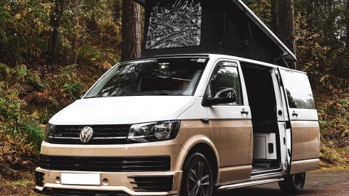 π€ NOVA π€ β 4 berth Volkswagen campervan from 2019