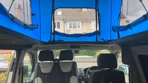 Dolly – 4 berth Volkswagen bus from 2007